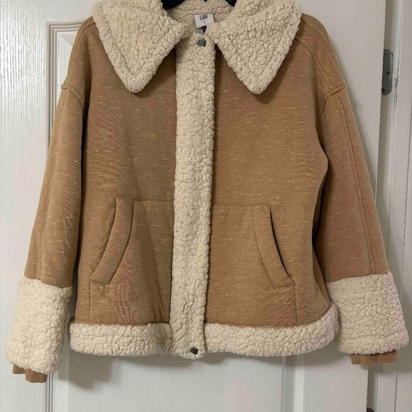 CAbi McQueen Coat In Tan with white wool -like lining and accents.  Size S - Picture 1 of 8
